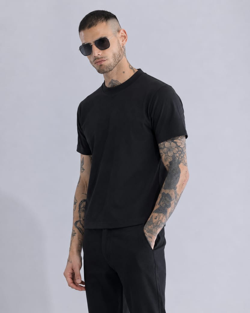 Black crop tees